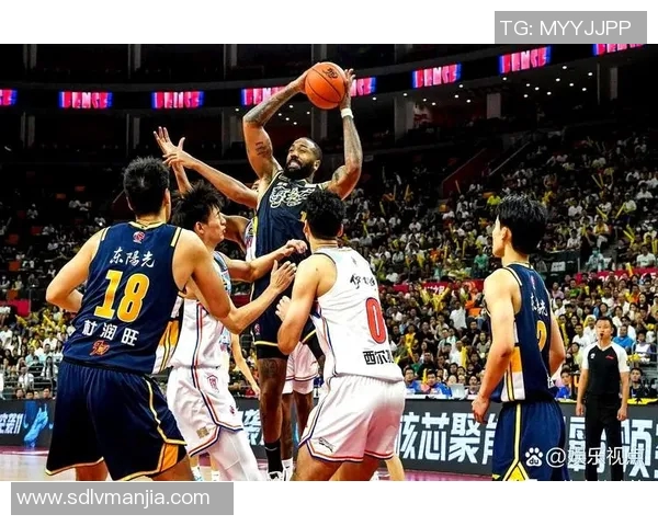 CBA精彩对决广厦队迎战广东队全场直播不容错过